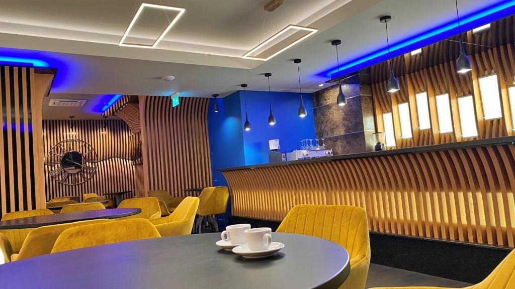 Hotel Condor 图尔恰 外观 照片