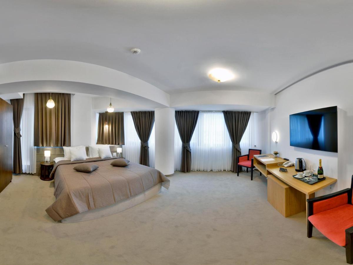 Hotel Condor 图尔恰 外观 照片