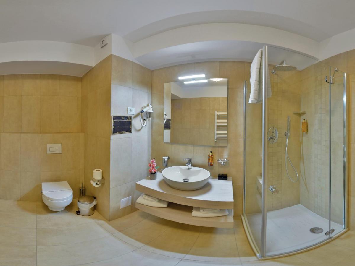 Hotel Condor 图尔恰 外观 照片